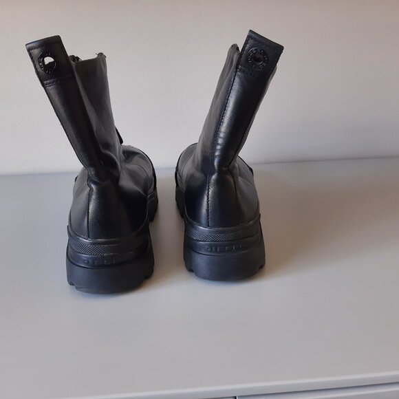 DIESEL - Black Front-zip Ankle Boots - H-Vaiont-Chz - Men's 9 US - Picture 4 of 16